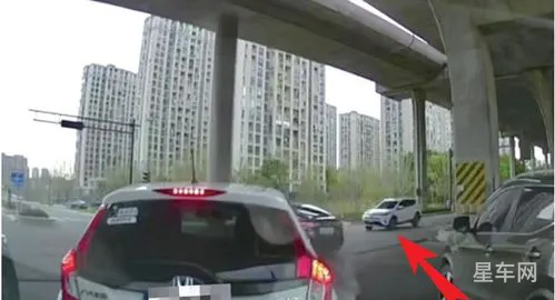 杭州特斯拉起火(广州一特斯拉疑自燃)