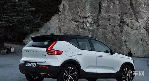 沃尔沃xc40油电混合报价(沃尔沃油电混合车型推荐)