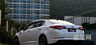 悦达起亚k5新车报价(东风悦达起亚k5多少钱一辆)