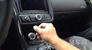 如何正确开自动挡汽车(P R N D S代表什么档位图片)