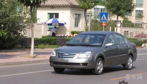 经济型家用轿车(经济实用性价比高的车)