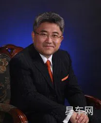 奔驰公司管理组织模式(奔驰公司组织架构图)