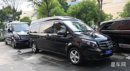 奔驰威霆9座商务车图片空间(二手威霆能不能买)