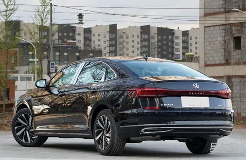 帕萨特有必要买380吗(大众途昂与揽境哪个更值得买)