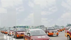 驾校学车一般多少钱(速马驾校是正规驾校吗)